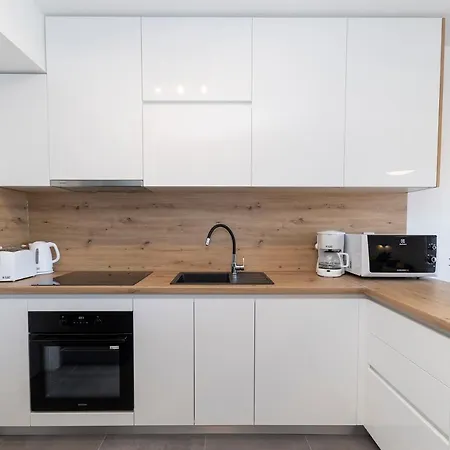 Diadora Apartment *