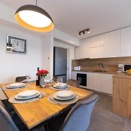 Apartman Diadora *