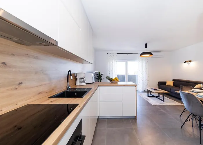 Apartment Diadora Zadar